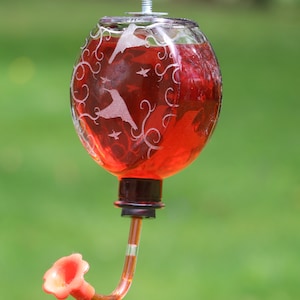 Etched hummingbird flourish for window or garden bottle Hummingbird feeder