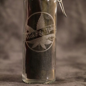 NUEVO ARTÍCULO Tarro con abrazadera para guardar Wake and Bake