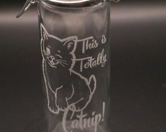NEW ITEM Winking kitty "This is totally catnip" stash clamp jar