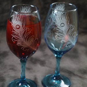 Large Peacock feathers Etched  Stemmed or Stemless Wine Glasses Set Of 2 in Multiple colors
