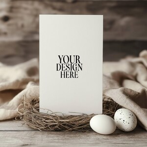 Mockup di biglietti d'invito pasquali 5x7 Mockup di biglietti di Pasqua Mockup di biglietti di Pasqua Invito Saluto Mock di biglietti di auguri pasquali JPG Download digitale