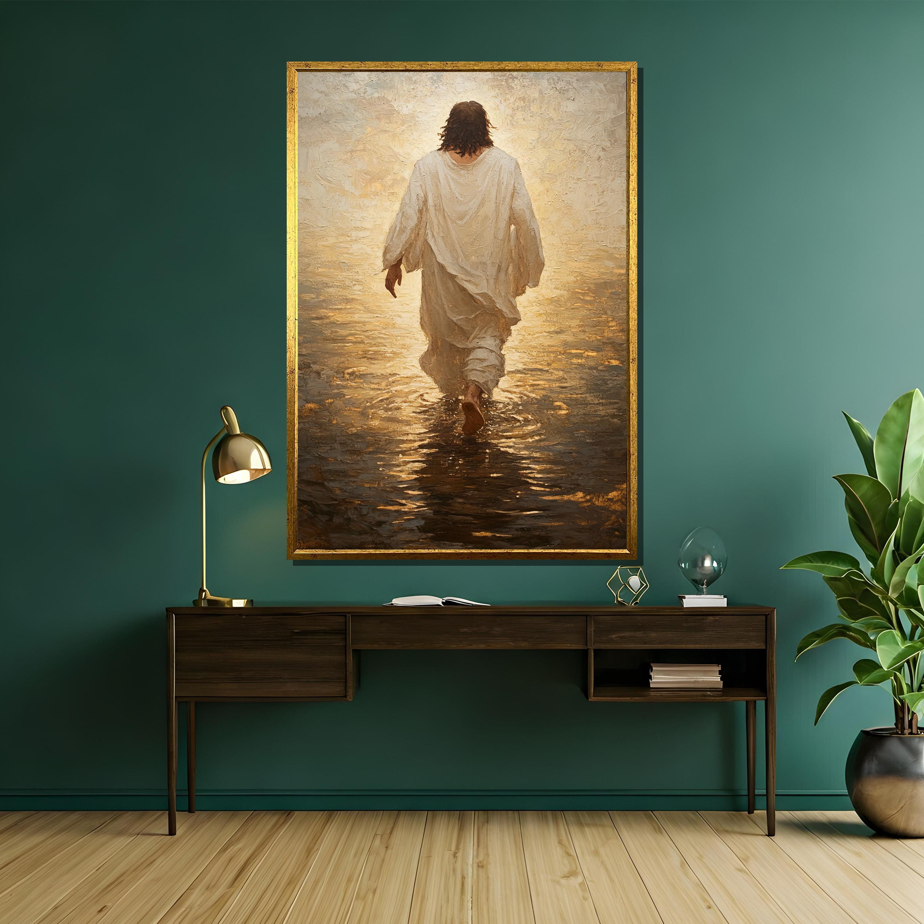 静謐な聖母マリアのイコン：複雑なビザンチン様式のモザイク画の前で手