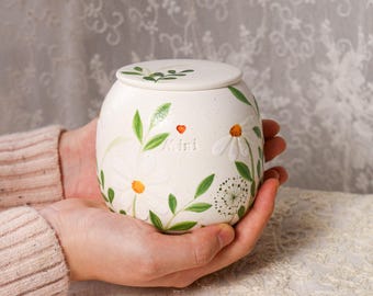 Urne personnalisée marguerite blanche et pissenlit pour animal de compagnie pot floral personnalisé en céramique pour chien chat cendres urne commémorative peinte à la main boîte de crémation animale