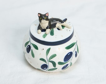 Urne personnalisée branche d'olivier pour animal de compagnie pour pot commémoratif de cendres de chat nom personnalisé 3D smoking chat sculpture boîte de crémation en céramique décor méditerranéen