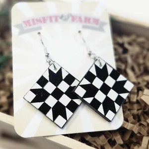 Barn Quilt Earrings // Windmill Tulip Pattern