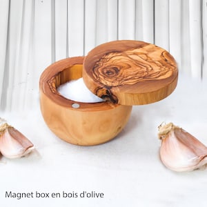 Olive wood salt container / salt shaker with magnetic lid / Ø approx. 10 cm / handmade