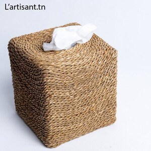 Towel holder covered with natural fibers (halfa)