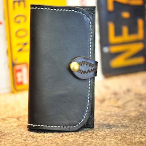El devorador de queso: una billetera Long Bone personalizada en color bronce cromado por steveb