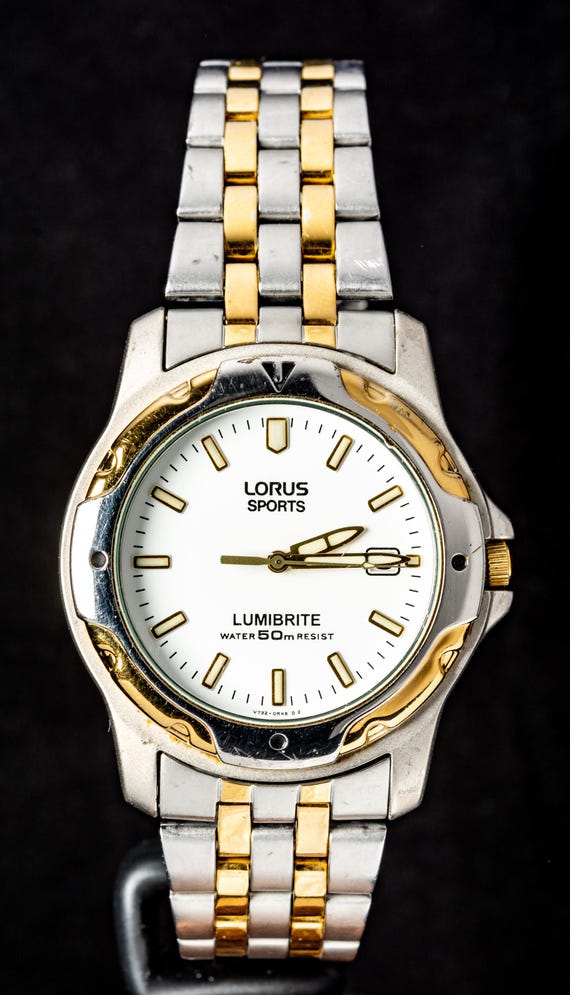Lorus sports lumibrite watch sale
