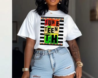 Camiseta con diseño de letras mayúsculas de Juneteenth / Celebración de la libertad de la historia afroamericana, estampado de rayas