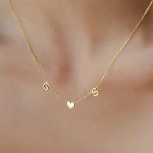 Collar con dije de corazón inicial en 3D pequeño, collar con letra dorada personalizada, collar familiar, collar minimalista, collar para mujer, regalo para el Día de la Madre