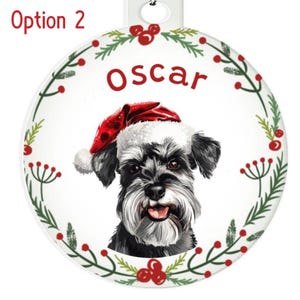 Gepersonaliseerde dwergschnauzer kerstboomversiering, aangepaste naam hondenras acrylornament, kerstmuts hond, huisdier vakantie, hond moeder cadeau