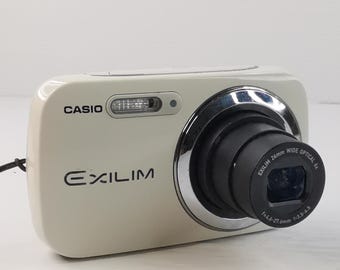 Vintage CASIO Exilim EX-S3 3.2 Mega Pixels Digital Card