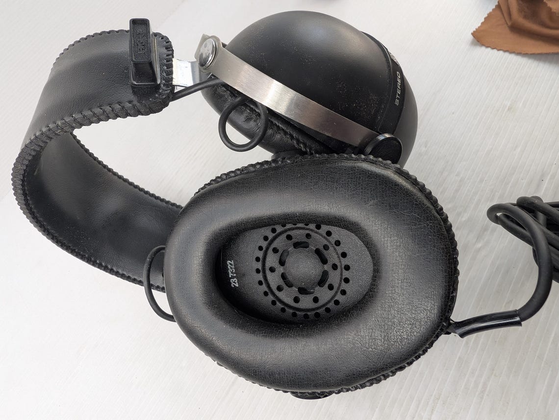 Pioneer SE-205 Vintage Stereo Headphones  Tested Working Original, foto 3 di 5