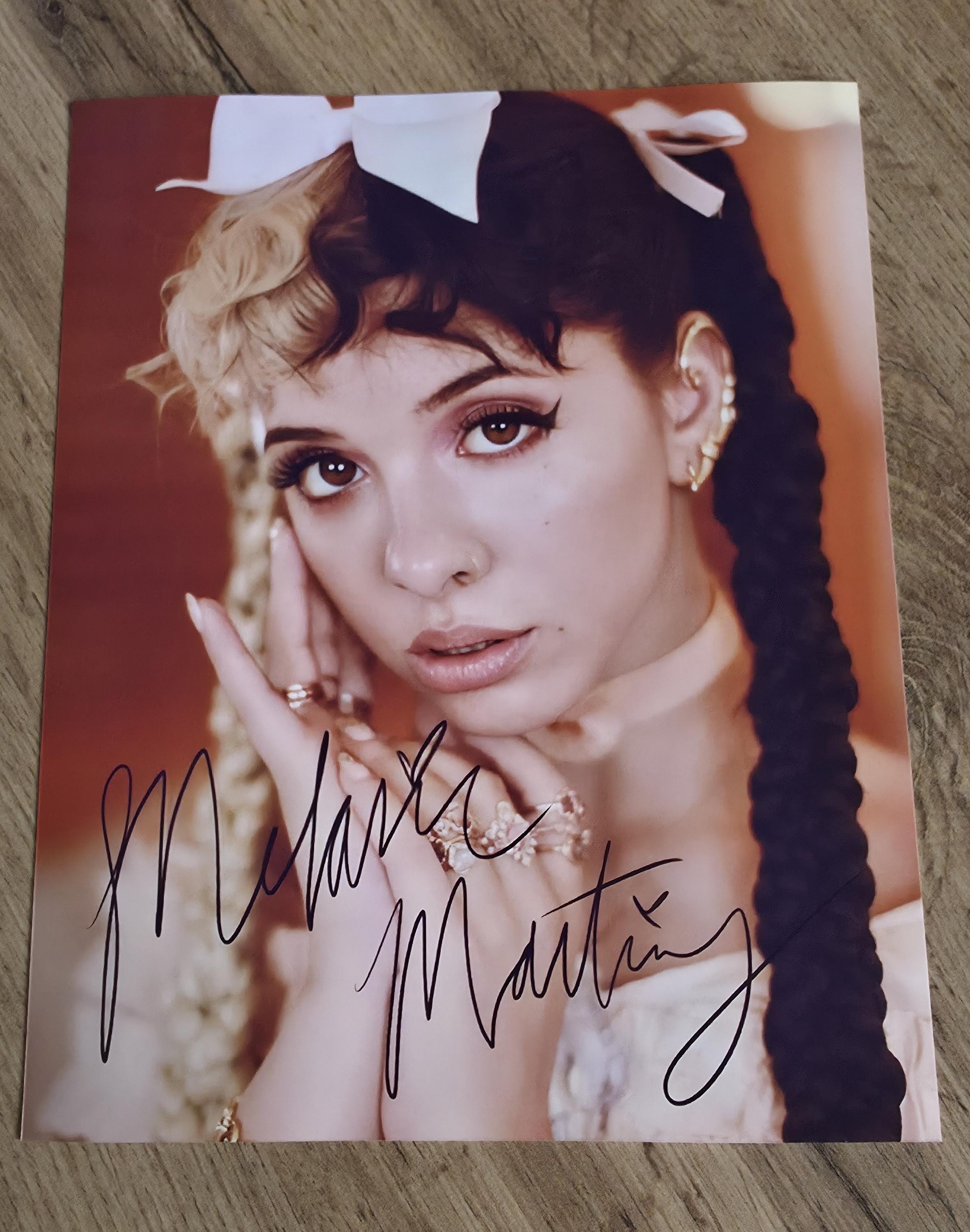 Melanie martinez poster - Etsy 日本