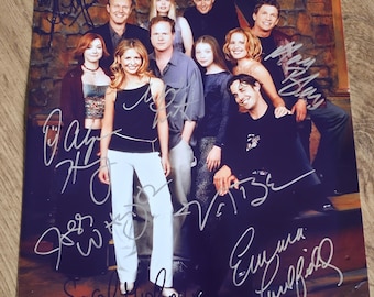 Signed Sarah Michelle Gellar 8 X 10 Photo Cute - Etsy