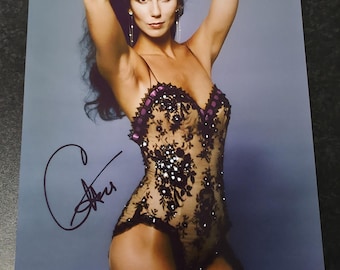 CHER     8 x10" (20x25 cm) Autographed  Signed Photo