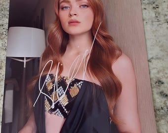 HWC Trading Sadie Sink Strange Hawkins Thing Max Mayfield Cadeaux Imprimé Signé Autographe Photo Pour Les Fans D'émissions De Télévision - A4 | Votre Wishlist Sur