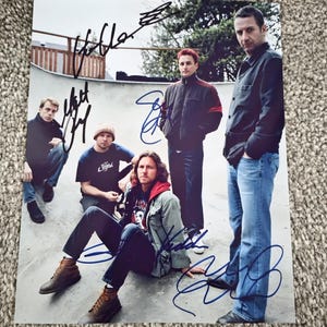 PEARL JAM 8 x 10" (20 x 25 cm) Foto firmada y autografiada