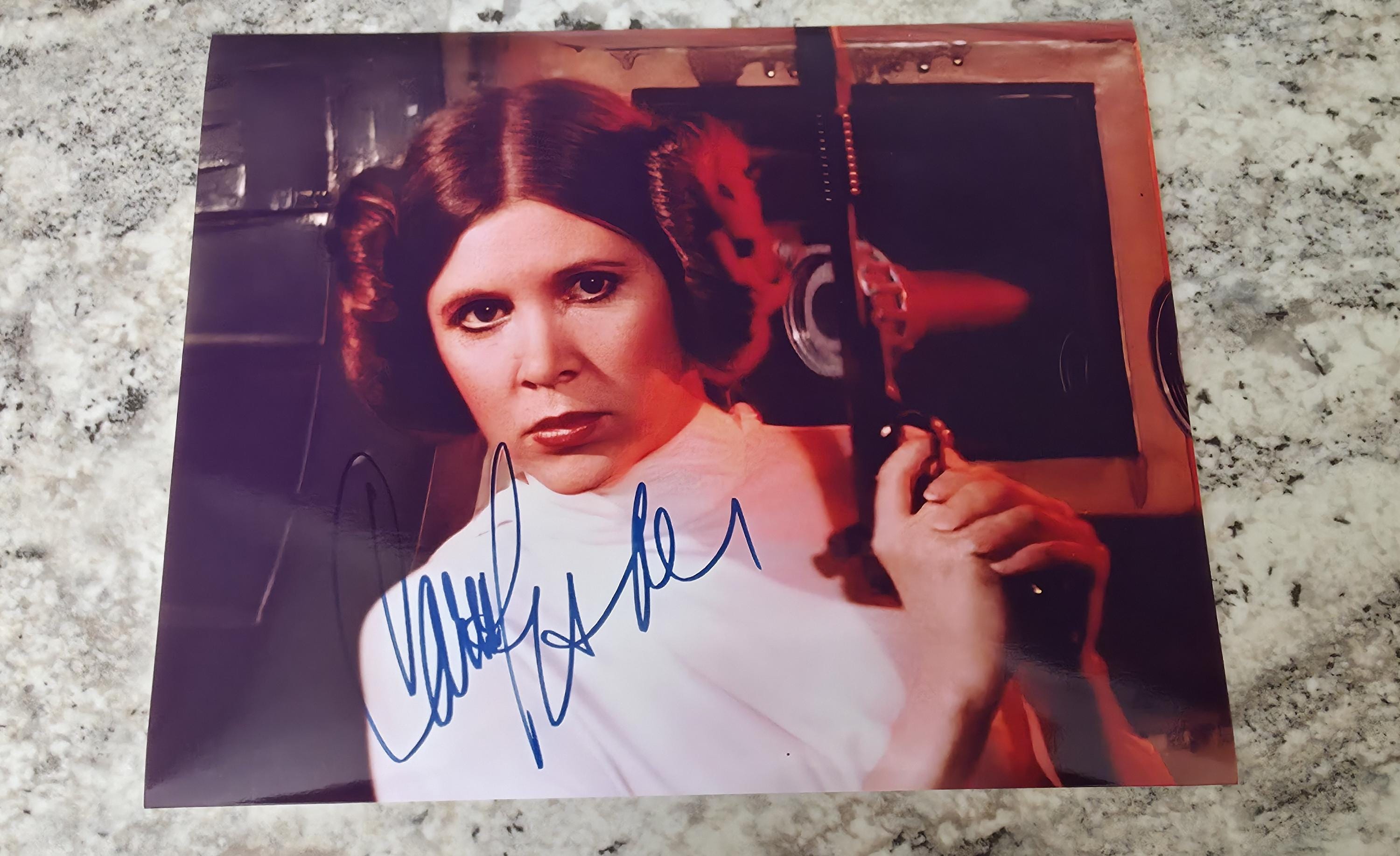 スターウォーズ レイア キャリー・フィッシャー 直筆サイン 証明書付き