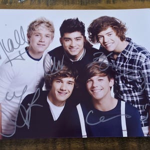 ONE DIRECTION gatti 8 x 10" (20 x 25 cm) Foto autografata e firmata