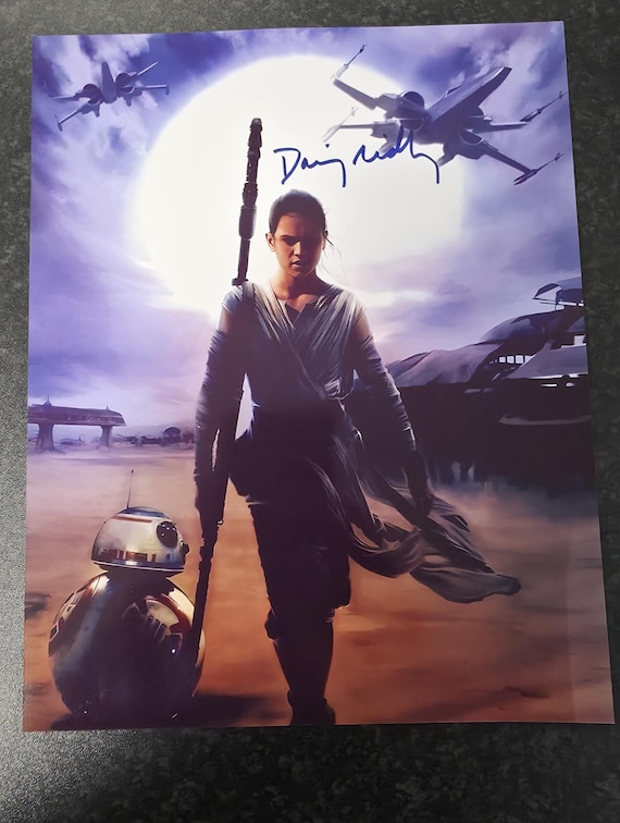 Daisy Ridley 8 X10