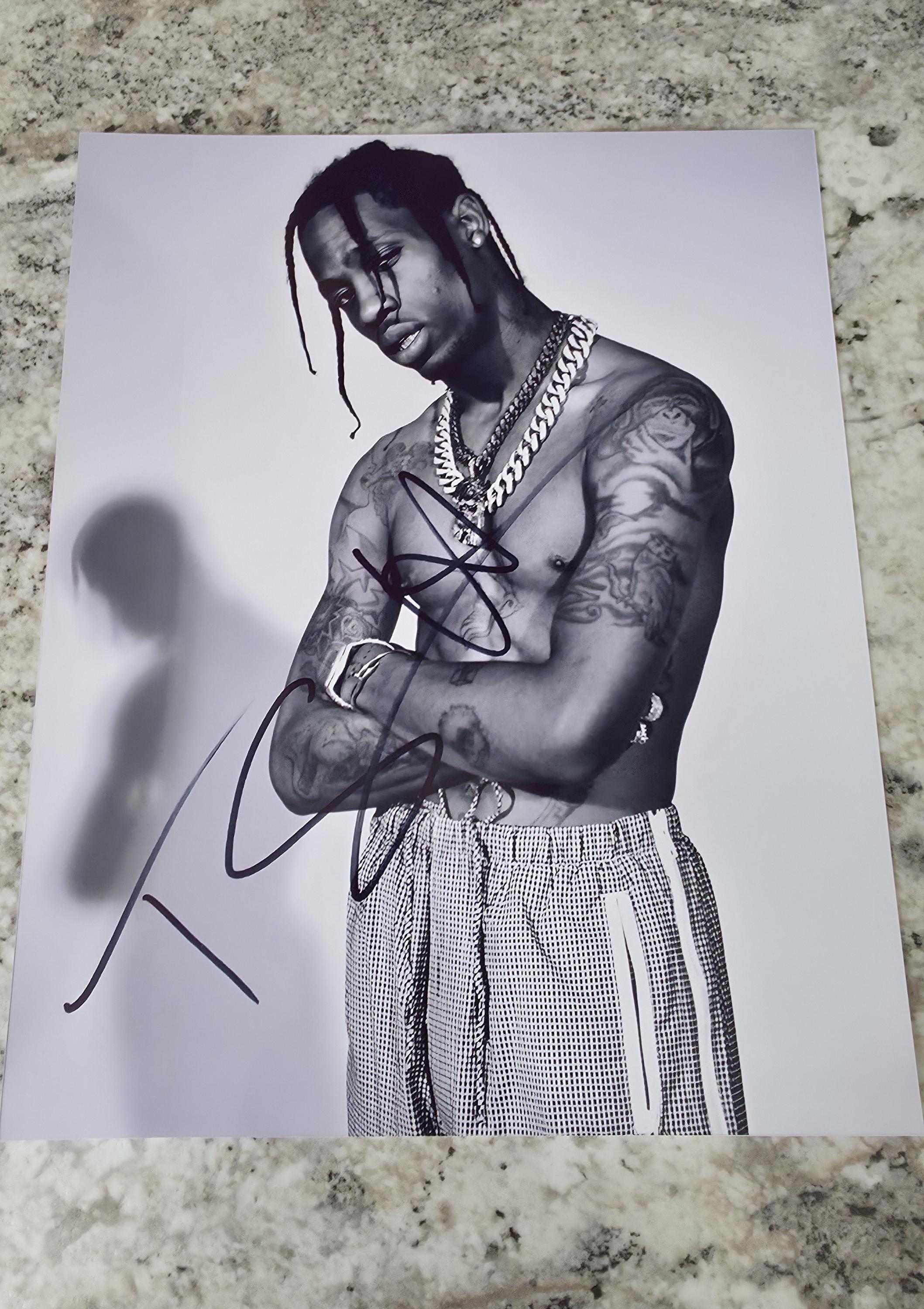 n.SSign ドハ　サイン入りポラロイド　SCOOT UP! Travis Scott Rapper Singer 8 X10