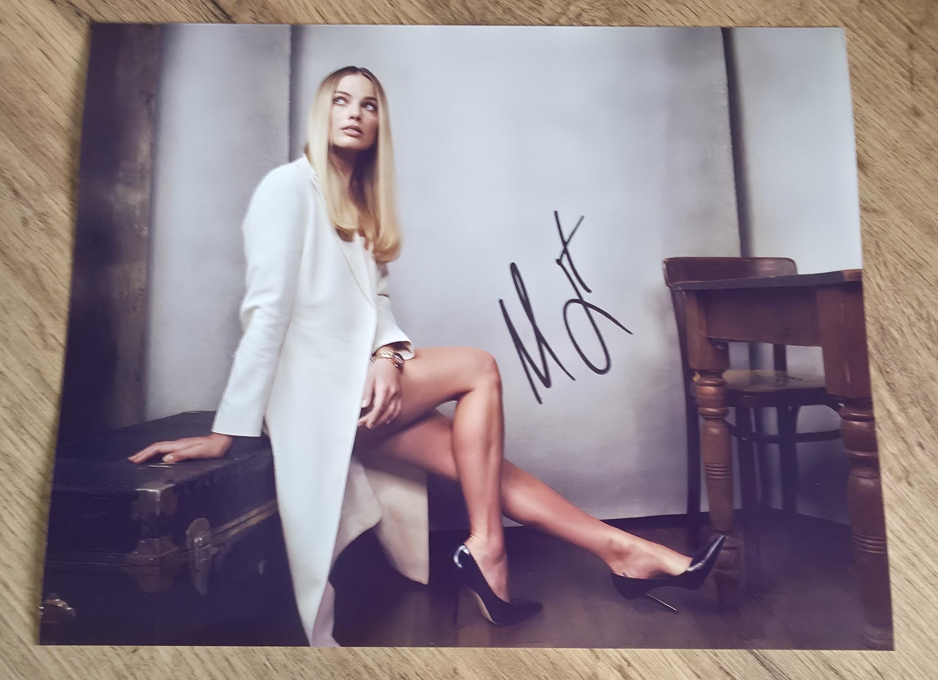 Margot Robbie Signed - Etsy Singapore