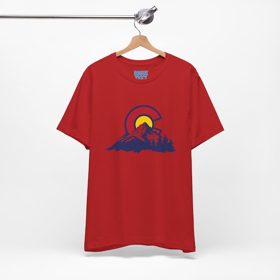 Colorado Unisex Heavy Cotton Tee, Graphic Mountain T-Shirt, Outdoor Adventure Clothing, Nature Lover Shirt, Mountain Hiking Apparel