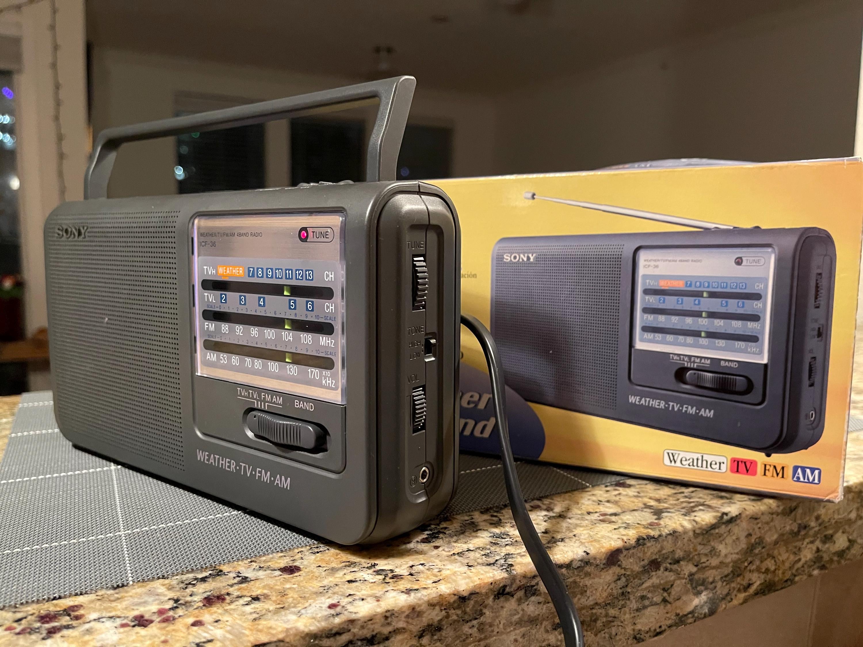 ラジオ・コンポ SONY Vintage radio Sony Only! 1975-1977 Sony Model TFM-9440W AM/FM Solid State