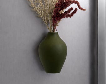Decorative Mini Vase Magnet for Dried Blooms - Mid Century Charm - display your flower finds!
