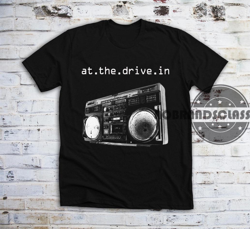 at the drive-in Tシャツ Band At The Drive-In Merch T-shirt -At the Drive In Shirt XL