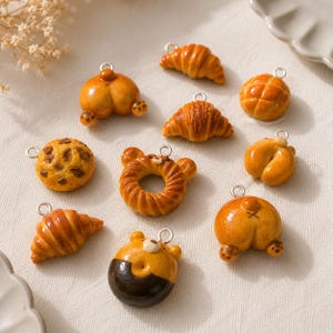 Clay Kawaii Bread Charms/Cute Clay Bear Bread Keychain/Handmade Cute Bread/Magnets/Keychain/Phone Charm/Ba
