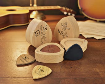 Personalised Wooden Guitar Picks Box, Custom Guitar Pick, Wood Plectrum Organiser Case, Musical Gift, Anniversary Gift, Christmas Gift
