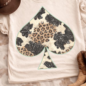 Western Spade PNG, diseño de palo de cartas con estampado de vaca y leopardo, gráfico de camisa de rodeo de vaquera, descarga digital de sublimación de moda