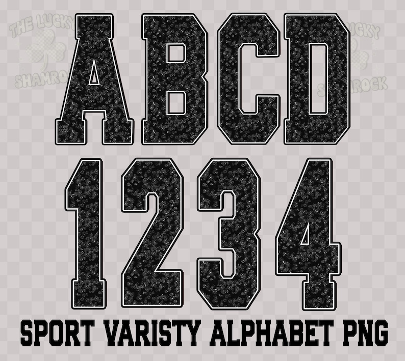 Puede incluir: Alfabeto y n&uacute;meros negros de estilo universitario, incluyendo A, B, C, D, 1, 2, 3 y 4, con un patr&oacute;n texturizado y contornos blancos. El texto "SPORT VARISTY ALPHABET PNG" se muestra debajo.
