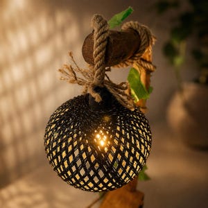 Rustieke boom houten vloerlamp met plank, handgemaakte verlichting (140-150 cm) afbeelding 4