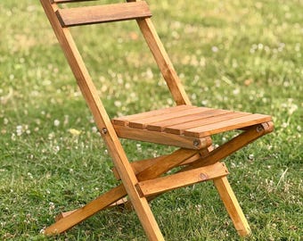 Handmade Rustic Pine Folding Chair: Portable Outdoor Seating