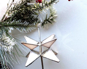 Stained Glass Winter White Moravian Star, Christmas Ornament, Holiday Decoration, White Star Ornament, Tree Ornament, Suncatcher