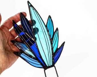 Stained Glass Blue Agave Plant Stake,  Potted Aloe, Handcrafted Home Decor, Cactus Plant, Blue glass plant, Table Decor, Home Decor,