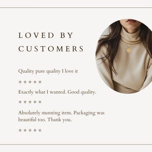 Pu&ograve; includere: Immagine con il testo "LOVED BY CUSTOMERS" e recensioni dei clienti. Le recensioni includono frasi come "Quality pure quality I love it" e "Exactly what I wanted. Good quality." Una persona indossa una collana d'oro.