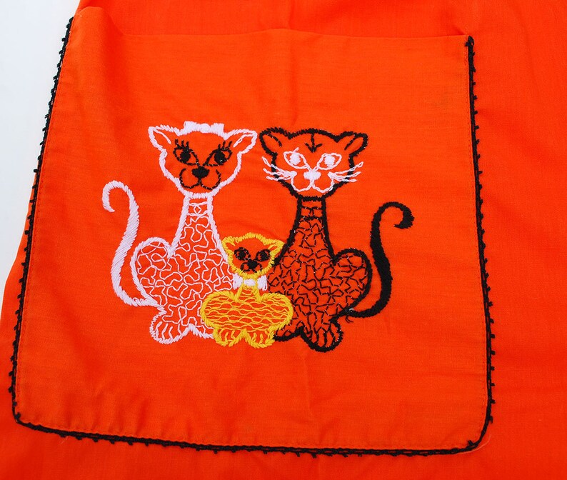 Vintage Bright Orange Smock Dress Tunic Gilead 60s 1960s Cotton Cat Embroidery Collared House Coat Clothing Snap Front Mod Tiger Kitties