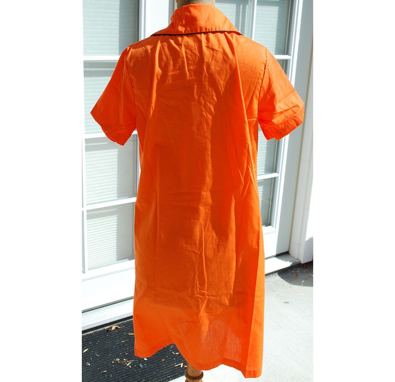 Vintage Bright Orange Smock Dress Tunic Gilead 60s 1960s Cotton Cat Embroidery Collared House Coat Clothing Snap Front Mod Tiger Kitties