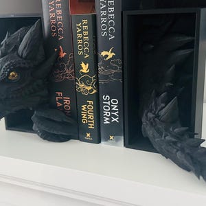 Tairn Dragon Book Nook 3d Printed Fantasy Bookshelf Bookish Fourth Wing Iron Flame Onyx Storm gift