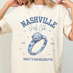 Koszulka z niestandardową nazwą lokalizacji, luksusowy gadżet na wieczór panieński, plaża nadmorska, prezenty na wieczór kawalerski, pasująca koszulka z wycieczką dla dziewcząt, spersonalizowana, wesele w Miami