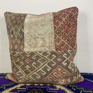 Boho Rug Pillow, 16x16 Handmade Kilim Cushion, Vintage Rug Cover, Decorativ Kilim Pillow, Turkish Rug Cushion, Throw Pillow, Accent Cushion