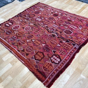 Turkish Kilim Rug, Vintage Wool Area Rug, Bohemian Home Decor, Ethnic Patterned Carpet, Vintage Kilim, Woven Turkish Carpet, 4.5x4.4Ft