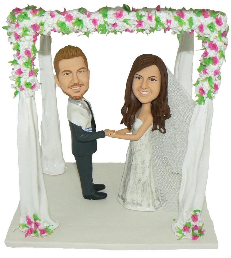 Arbor Wedding Bobblehead Cake Topper - Etsy