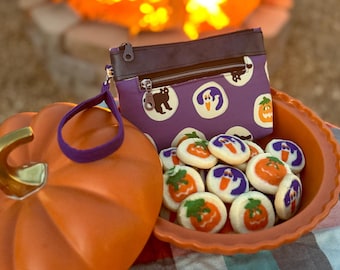 Bolso de muñeca de galleta de Halloween / Tela de algodón con detalles de cuero vegano / Estuche con cremallera hecho a mano