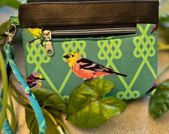 Monedero de pulsera - Tela de pájaro verde - Pequeño bolso de algodón y cuero vegano con cremallera, hecho a mano